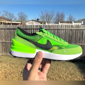 Nike Waffle One “Electric Green”